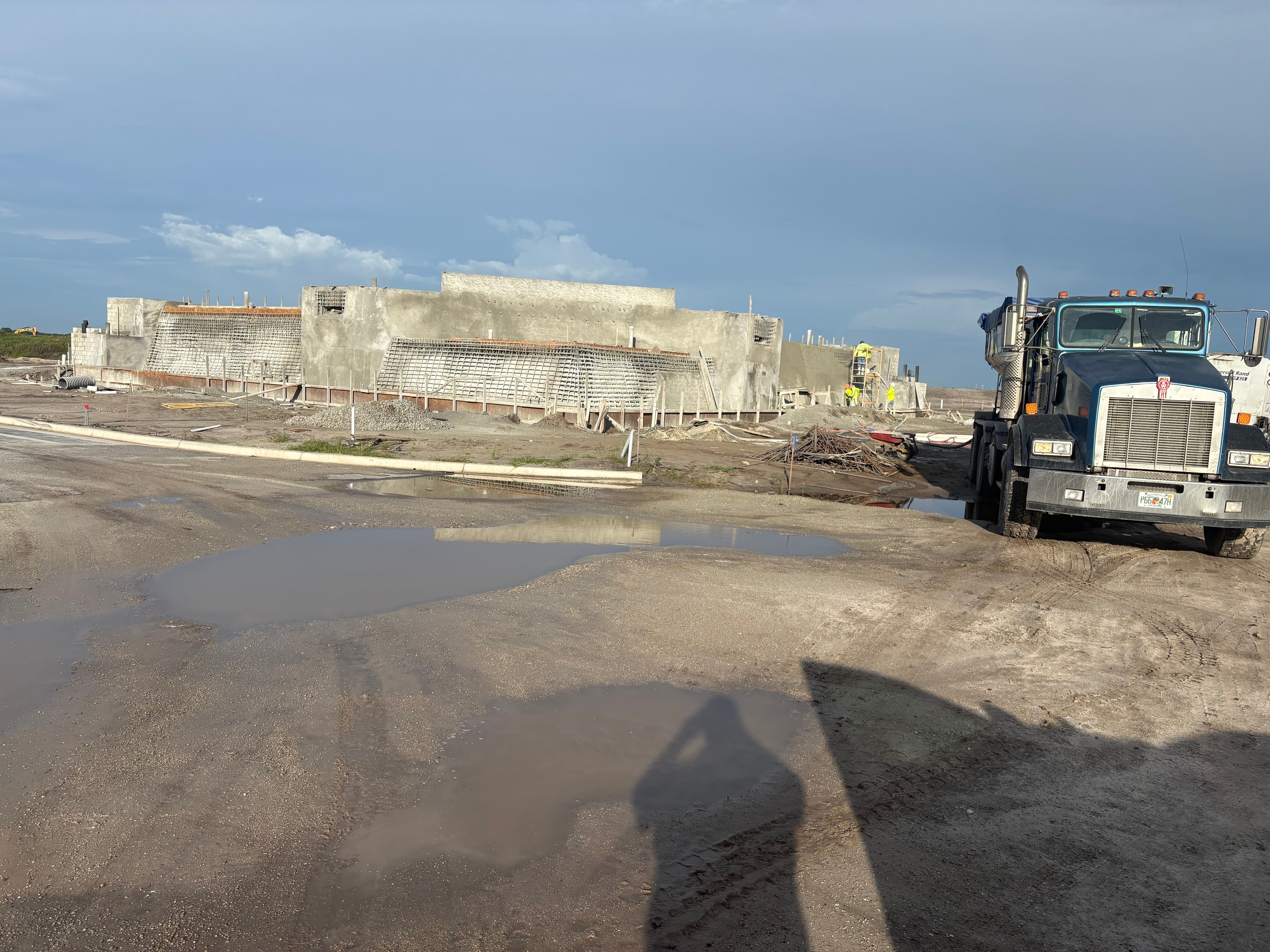 Commercial fountain site overview